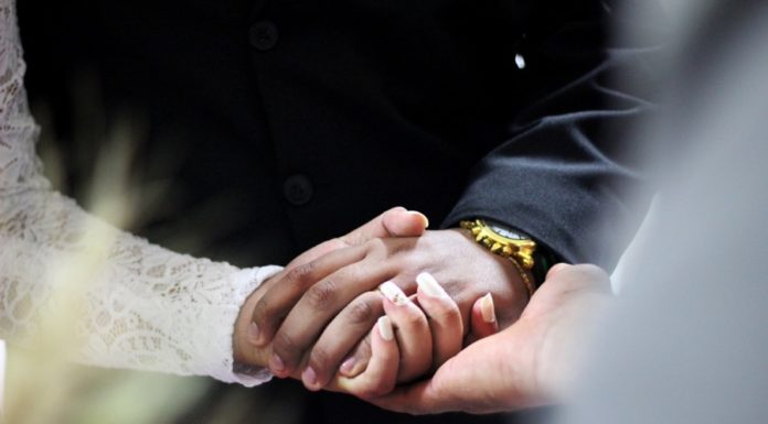 À la recherche de la bague idéale pour madame